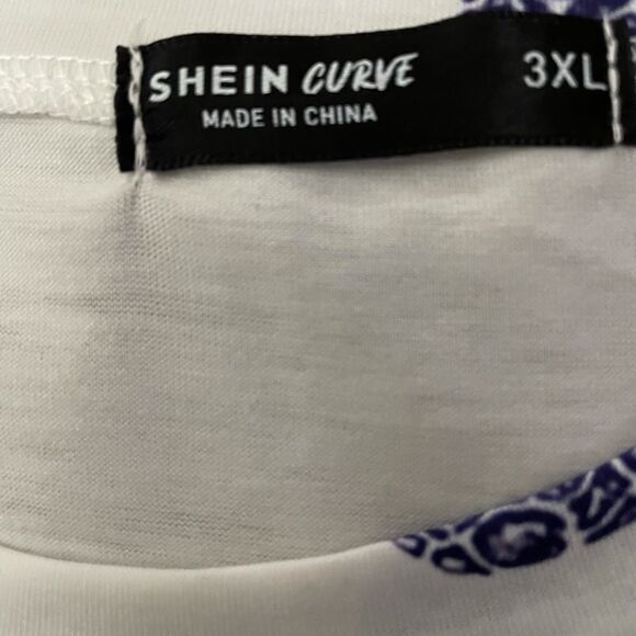 Shein plus white shirt with purple pineapples - Picture 7 of 7